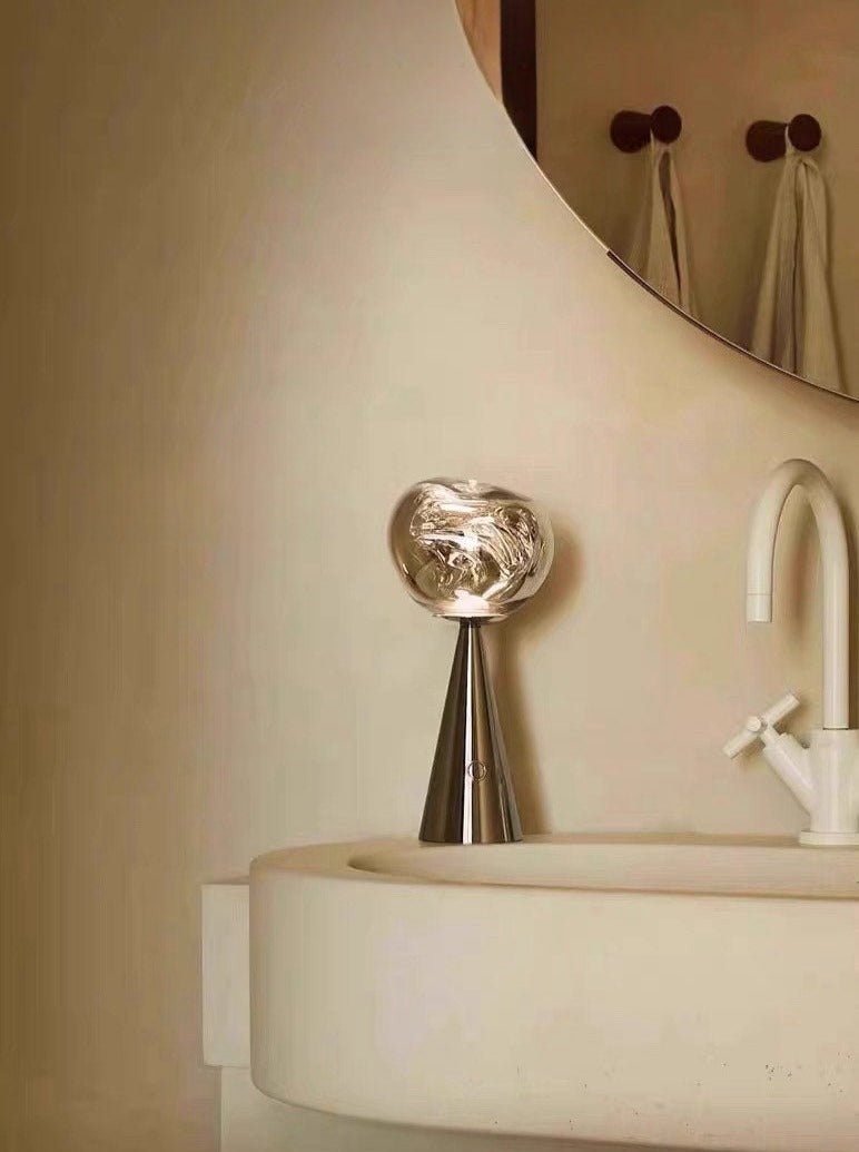 مصباح طاولة LED قابل للتعتيم محمول من Melt - مصباح سرير عصري نورديك 